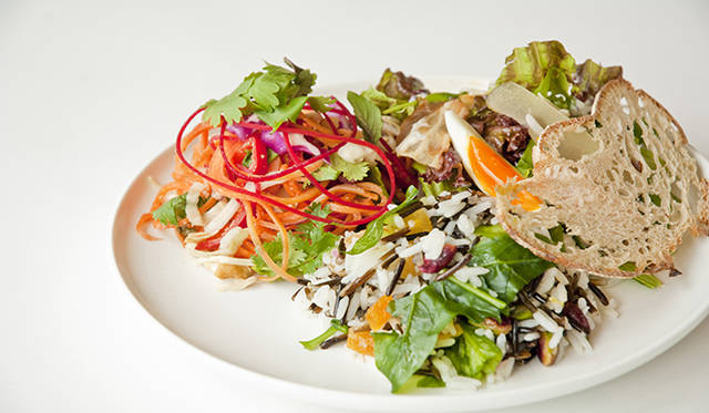 <strong>デイルズフォード・オーガニック 青山店</strong>　「セクションサラダ」 1200円