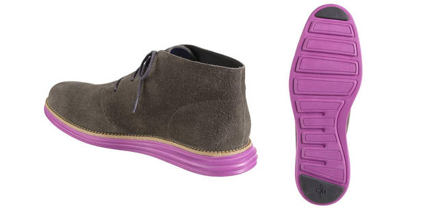 <strong>COLE HAAN｜コール ハーン</strong><br />ソールにはやはり、ナイキのクッションシステム「ルナロン」を採用。ルナグランドチャッカ 4万4100円