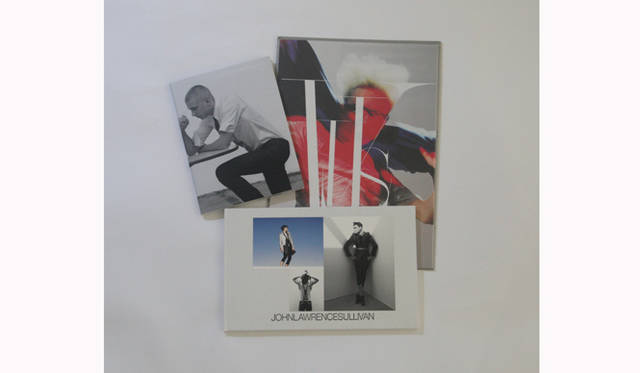  過去に非売品として制作されたビジュアルブック　（左上）2008 SS 3990円　（右上）2008-09 AW 2520円　（中央下）2007-08AW 3360円