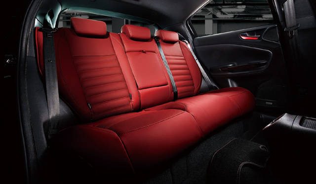 <strong>Alfa Romeo Giulietta Quadrifoglio Verde│アルファ ロメオ ジュリエッタ クアドリフォリオ ヴェルデ</strong>