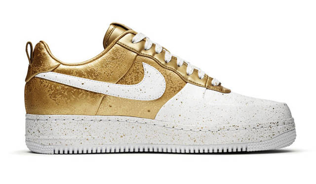 <strong>NIKE SPORTSWEAR｜ナイキ スポーツウェア</strong>　「NIKE AIR FORCE 1」30周年記念モデル「NIKE AIR FORCE 1 LOW SUPREME」