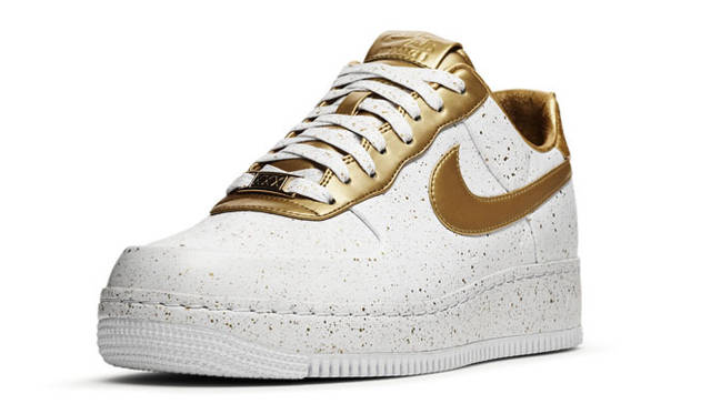 <strong>NIKE SPORTSWEAR｜ナイキ スポーツウェア</strong>　「NIKE AIR FORCE 1」30周年記念モデル「NIKE AIR FORCE 1 LOW SUPREME」