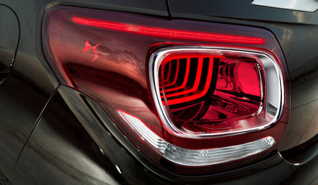 <strong>Citroen DS3 cabrio｜シトロエン DS3 カブリオ</strong>