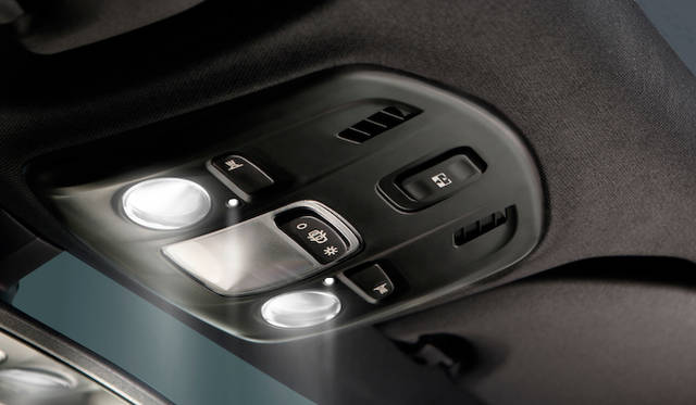 <strong>Citroen DS3 cabrio｜シトロエン DS3 カブリオ</strong>