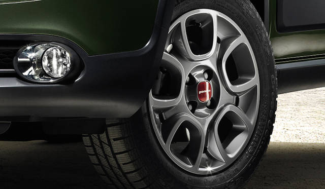 <strong>Fiat Panda 4x4｜フィアット パンダ 4x4</strong>