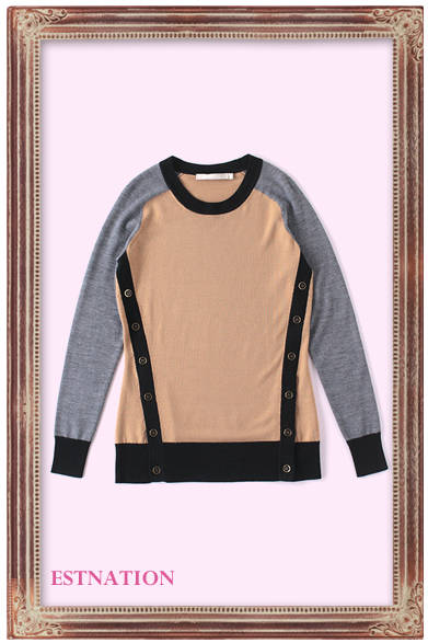 グラフィカルなカラーブロッキングはニットで挑戦を。ラインが美しく知的な印象に。　<br /><br />ニット　8万1900円（Jason Wu｜ジェイソン ウー）<br /><br />ESTNATION｜エストネーション<br />Tel. 03-5159-7800