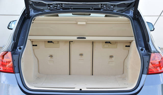 <strong>BMW 3series Touring｜ビー・エム・ダブリュー　3シリーズ ツーリング</strong>