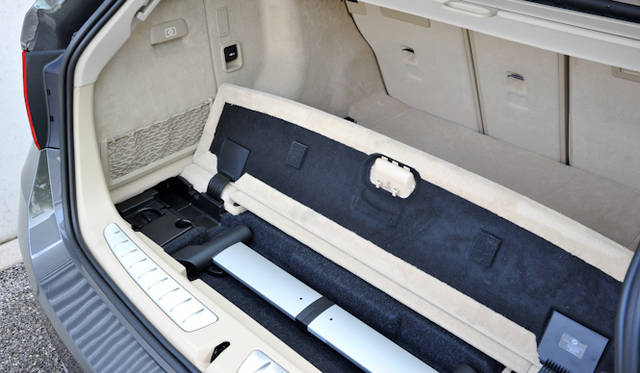 <strong>BMW 3series Touring｜ビー・エム・ダブリュー　3シリーズ ツーリング</strong>