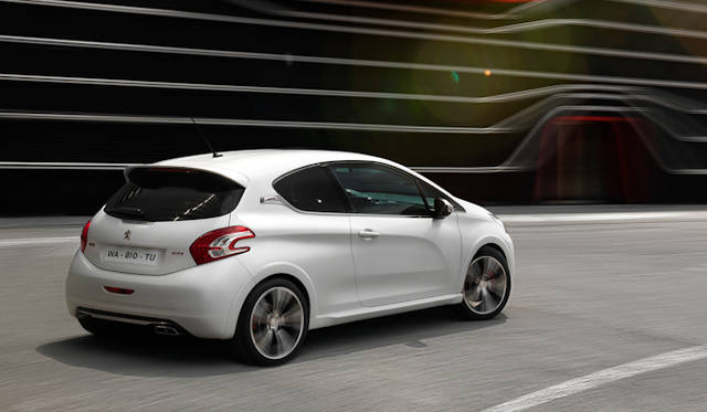 <strong>Peugeot 208 GTi｜プジョー208 GTi</strong>