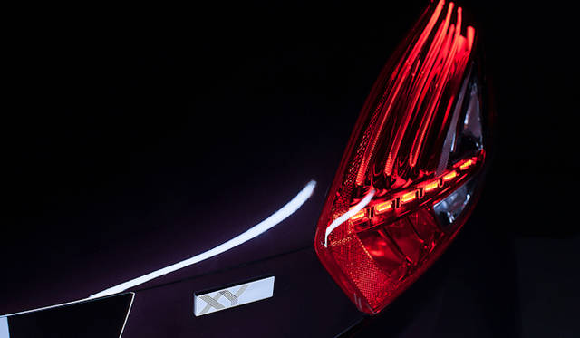 <strong>Peugeot 208 XY｜プジョー208 XY</strong>