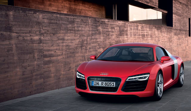 <strong>Audi R8 ｜アウディ R8</strong>