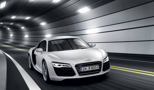 <strong>Audi R8 ｜アウディ R8</strong>