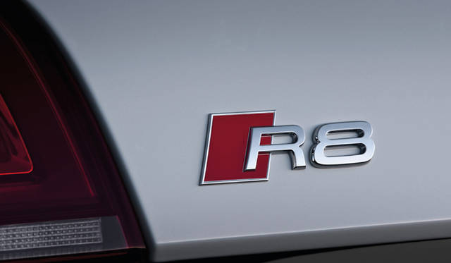 <strong>Audi R8 ｜アウディ R8</strong>