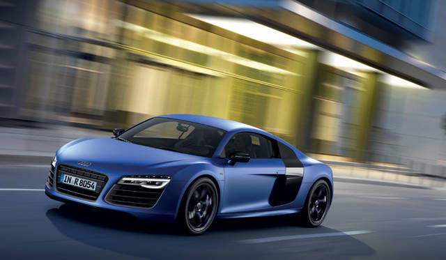 <strong>Audi R8 V10 Plus ｜アウディ R8 V10 プラス</strong>