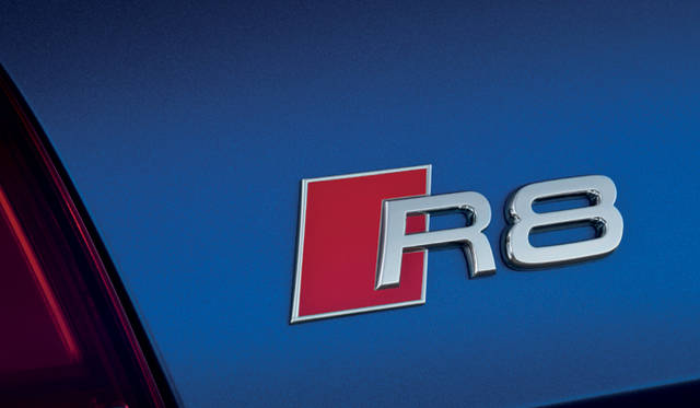 <strong>Audi R8 V10 Plus ｜アウディ R8 V10 プラス</strong>