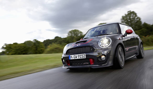 <strong>MINI John Cooper Works GP｜ミニ ジョン・クーパーワークス GP</strong>