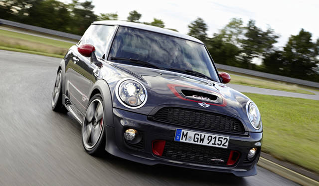 <strong>MINI John Cooper Works GP｜ミニ ジョン・クーパーワークス GP</strong>