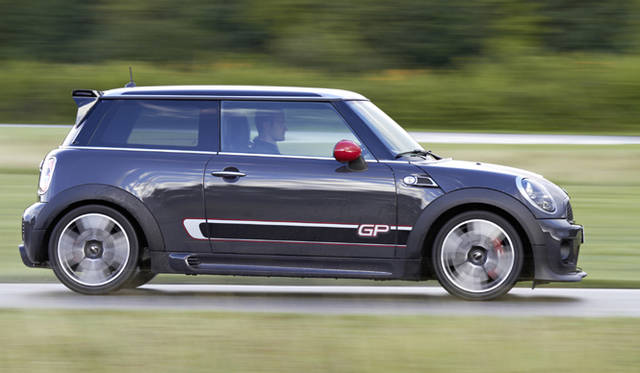 <strong>MINI John Cooper Works GP｜ミニ ジョン・クーパーワークス GP</strong>
