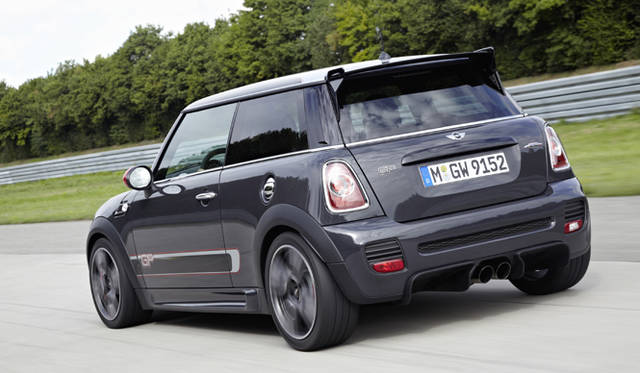 <strong>MINI John Cooper Works GP｜ミニ ジョン・クーパーワークス GP</strong>