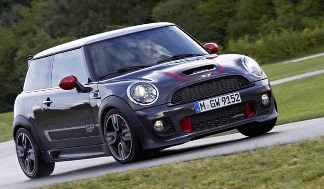 <strong>MINI John Cooper Works GP｜ミニ ジョン・クーパーワークス GP</strong>