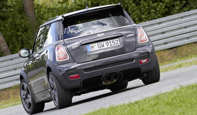 <strong>MINI John Cooper Works GP｜ミニ ジョン・クーパーワークス GP</strong>