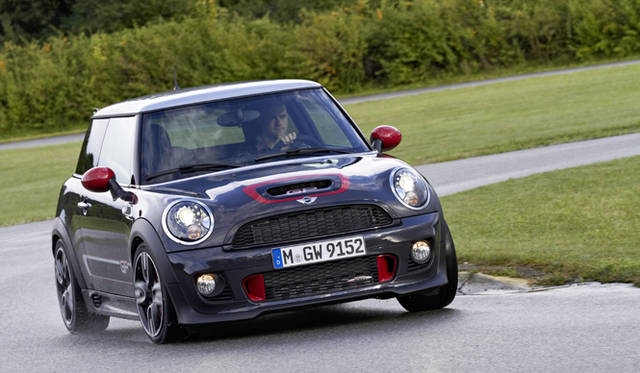 <strong>MINI John Cooper Works GP｜ミニ ジョン・クーパーワークス GP</strong>