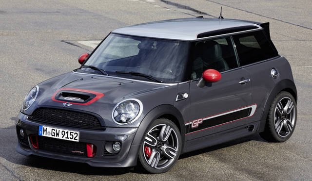 <strong>MINI John Cooper Works GP｜ミニ ジョン・クーパーワークス GP</strong>
