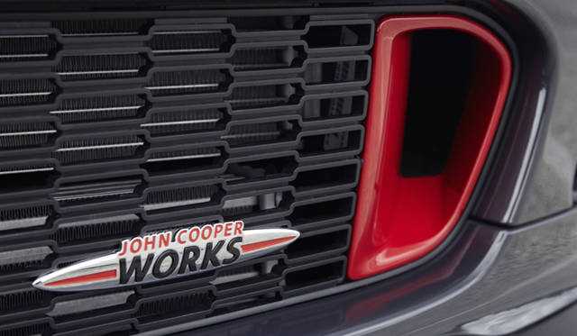<strong>MINI John Cooper Works GP｜ミニ ジョン・クーパーワークス GP</strong>