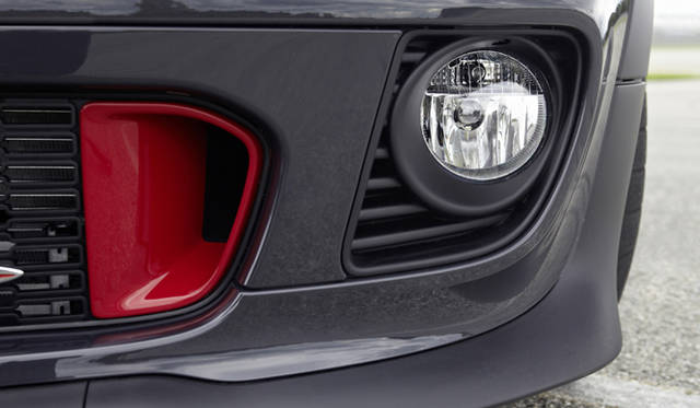 <strong>MINI John Cooper Works GP｜ミニ ジョン・クーパーワークス GP</strong>