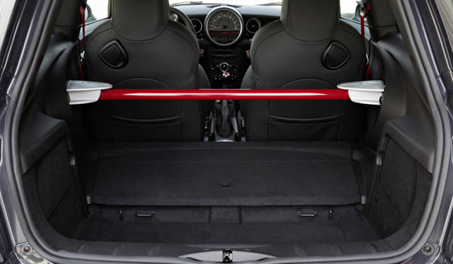 <strong>MINI John Cooper Works GP｜ミニ ジョン・クーパーワークス GP</strong>