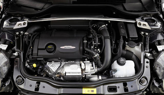 <strong>MINI John Cooper Works GP｜ミニ ジョン・クーパーワークス GP</strong>