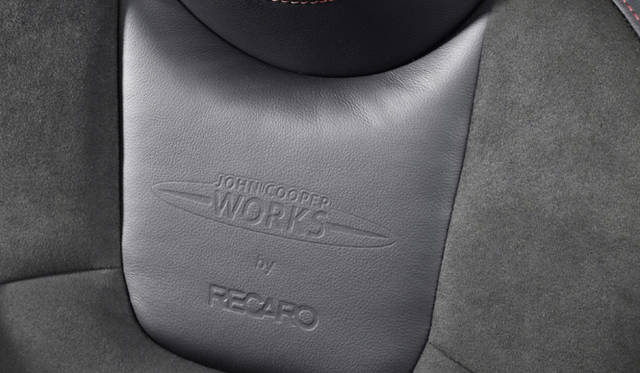 <strong>MINI John Cooper Works GP｜ミニ ジョン・クーパーワークス GP</strong>