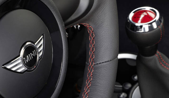 <strong>MINI John Cooper Works GP｜ミニ ジョン・クーパーワークス GP</strong>