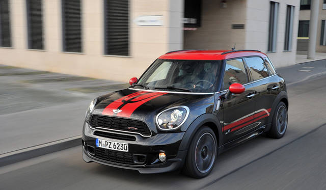 <strong>MINI John Cooper Works Countryman (Crossover)｜ミニ ジョン・クーパー・ワークス クロスオーバー</strong>