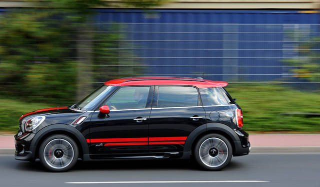 <strong>MINI John Cooper Works Countryman (Crossover)｜ミニ ジョン・クーパー・ワークス クロスオーバー</strong>
