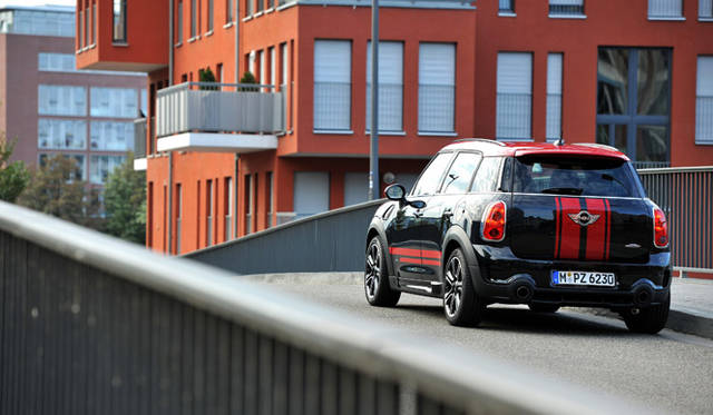 <strong>MINI John Cooper Works Countryman (Crossover)｜ミニ ジョン・クーパー・ワークス クロスオーバー</strong>