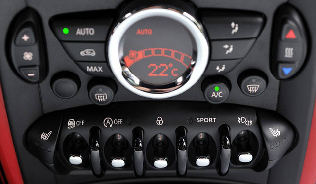 <strong>MINI John Cooper Works Countryman (Crossover)｜ミニ ジョン・クーパー・ワークス クロスオーバー</strong>