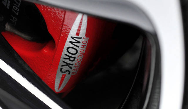 <strong>MINI John Cooper Works Countryman (Crossover)｜ミニ ジョン・クーパー・ワークス クロスオーバー</strong>