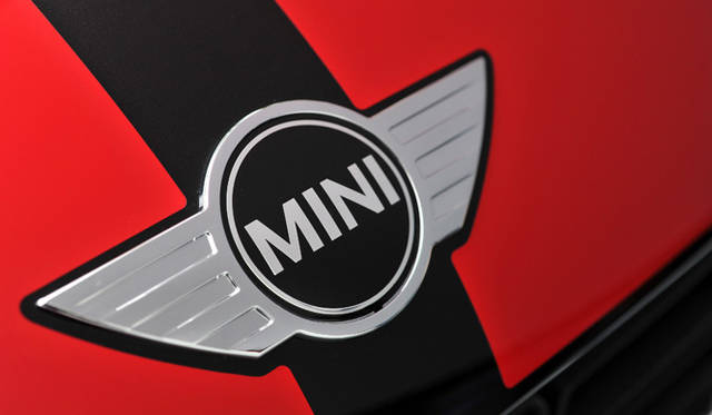 <strong>MINI John Cooper Works Countryman (Crossover)｜ミニ ジョン・クーパー・ワークス クロスオーバー</strong>
