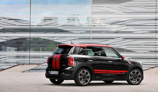 mini_jcw_countryman_073 <strong>MINI John Cooper Works Countryman (Crossover)|ミニ ジョン・クーパー・ワークス クロスオーバー</strong>