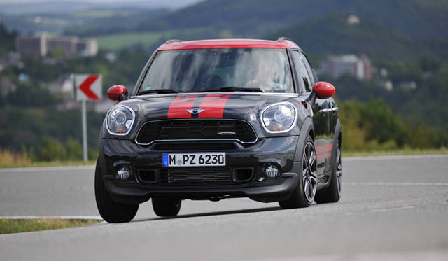 mini_jcw_countryman_075 <strong>MINI John Cooper Works Countryman (Crossover)|ミニ ジョン・クーパー・ワークス クロスオーバー</strong>