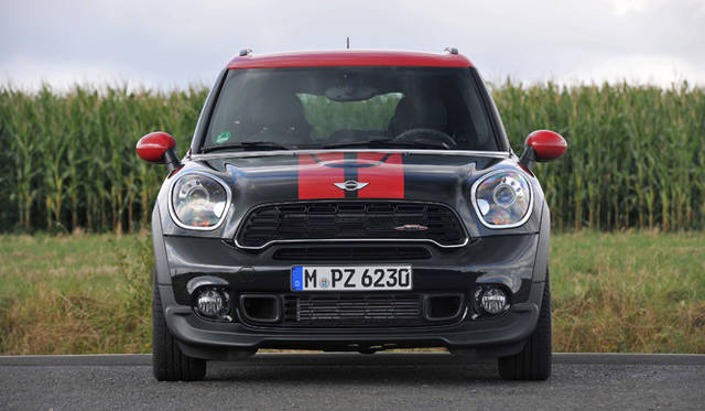 mini_jcw_countryman_085 <strong>MINI John Cooper Works Countryman (Crossover)|ミニ ジョン・クーパー・ワークス クロスオーバー</strong>