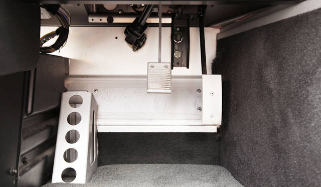 <strong>TESLA Roadster Sport 2.5｜テスラ ロードスター スポーツ 2.5</strong>