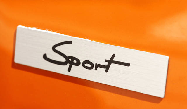 <strong>TESLA Roadster Sport 2.5｜テスラ ロードスター スポーツ 2.5</strong>