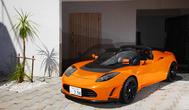 <strong>TESLA Roadster Sport 2.5｜テスラ ロードスター スポーツ 2.5</strong>