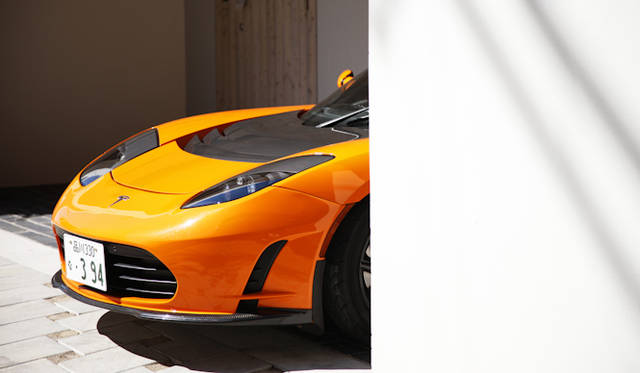 <strong>TESLA Roadster Sport 2.5｜テスラ ロードスター スポーツ 2.5</strong>