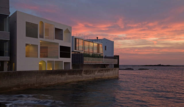 <strong>Nowhere but Sajima｜ノーウェア・バット・サジマ</strong><br />©Chiaki Yasukawa