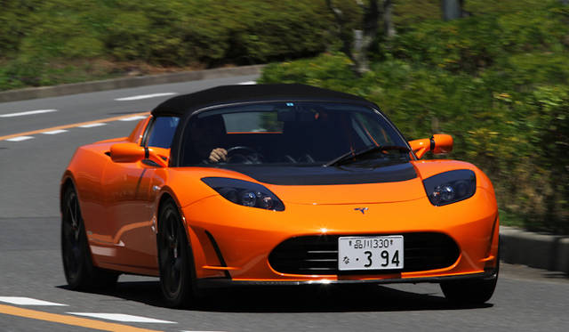 <strong>TESLA Roadster Sport 2.5｜テスラ ロードスター スポーツ 2.5</strong>