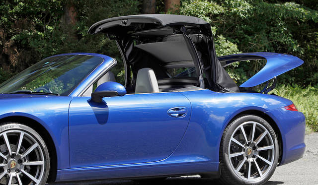 <strong>Porsche 911 Carrera Cabriolet｜ポルシェ911カレラ カブリオレ</strong>