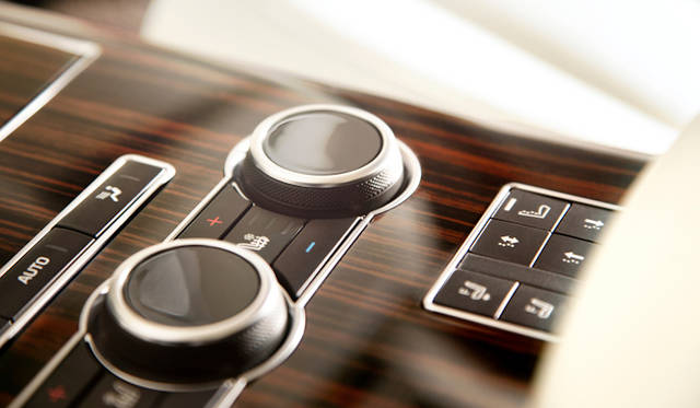 <strong>Range Rover｜レンジローバー</strong>